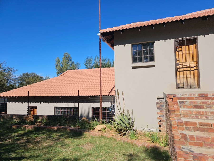 4 Bedroom Property for Sale in Rietfontein AH North West